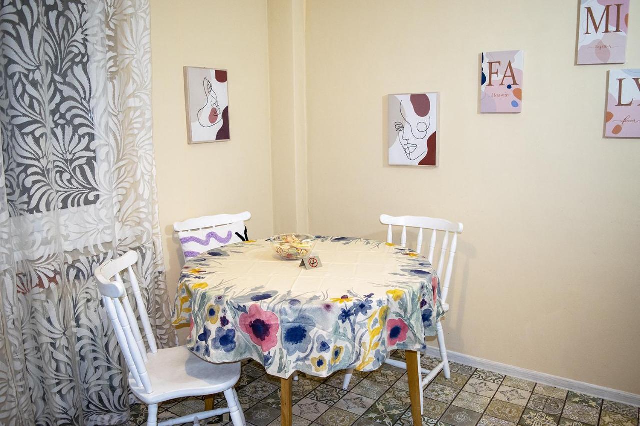 Rose Apartment *
